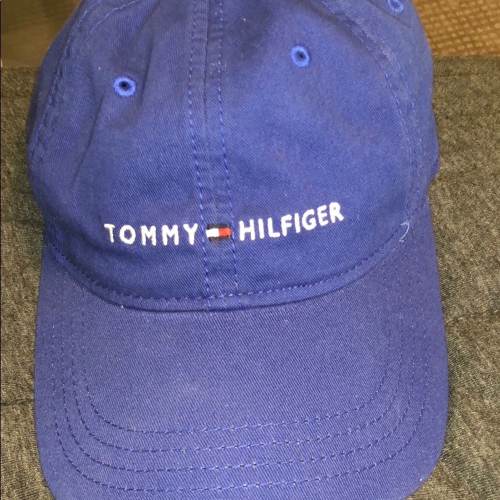 Tommy Hilfiger hat
